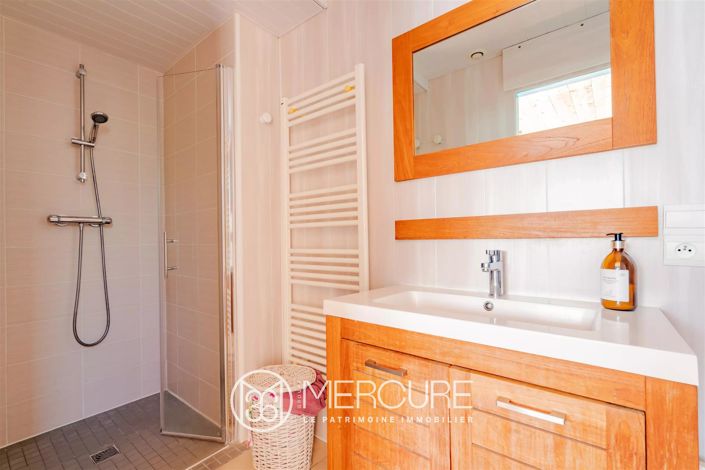 Image No.17-11 Bed House for sale