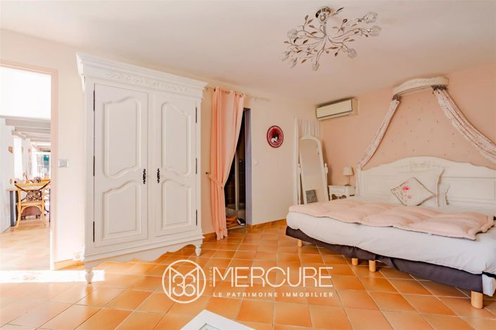 Image No.5-11 Bed House for sale