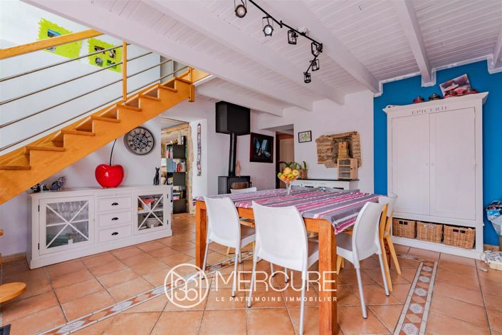 Image No.9-11 Bed House for sale