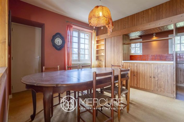 Image No.8-6 Bed House for sale