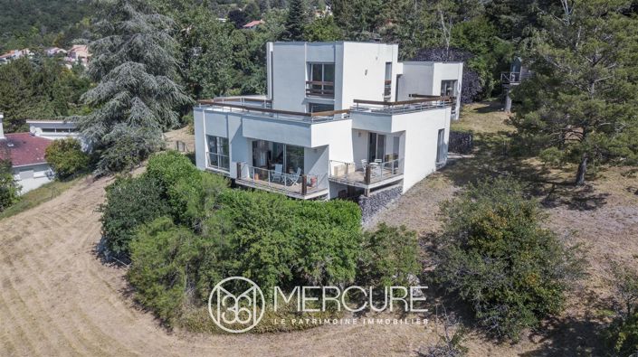 Image No.2-Maison de 4 chambres à vendre à Châtel-Guyon