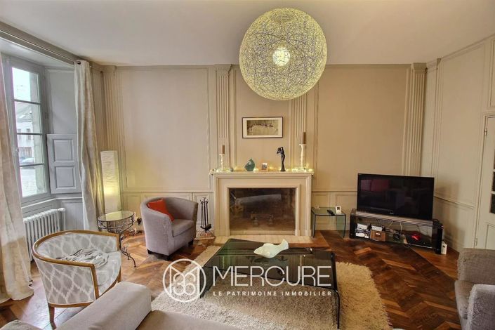 Image No.17-6 Bed House for sale