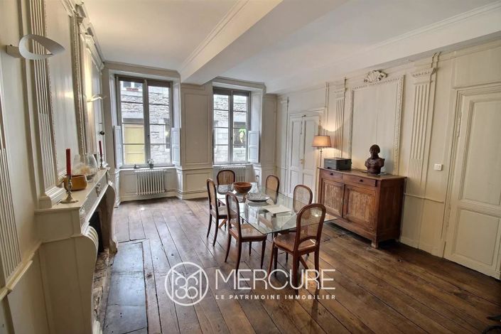 Image No.18-6 Bed House for sale