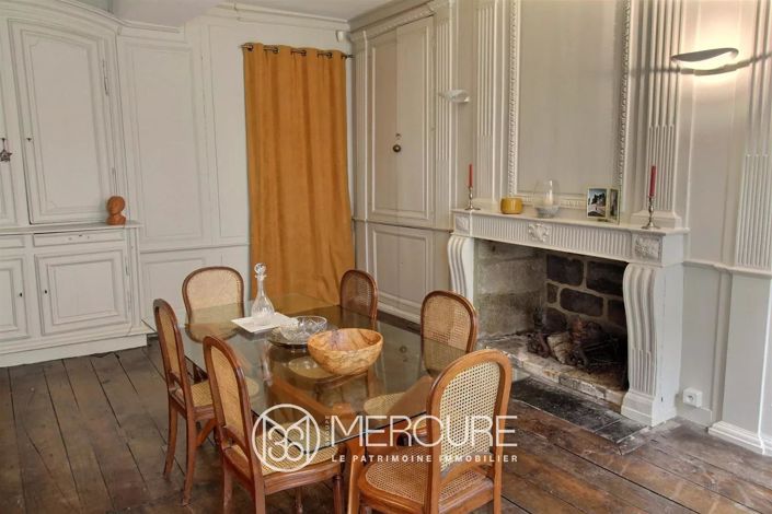 Image No.19-6 Bed House for sale