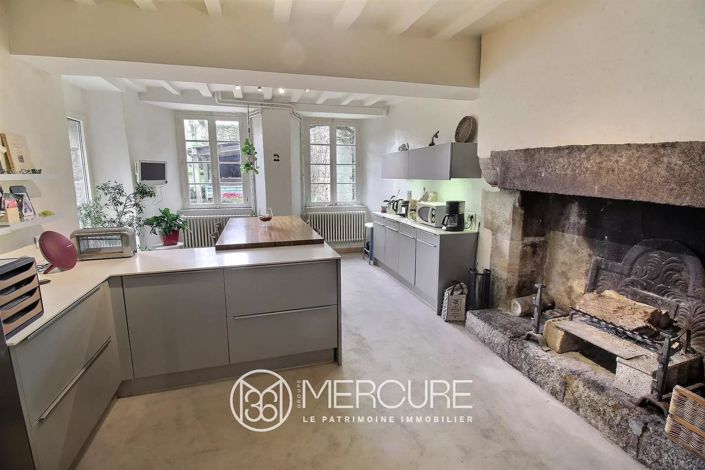 Image No.20-6 Bed House for sale