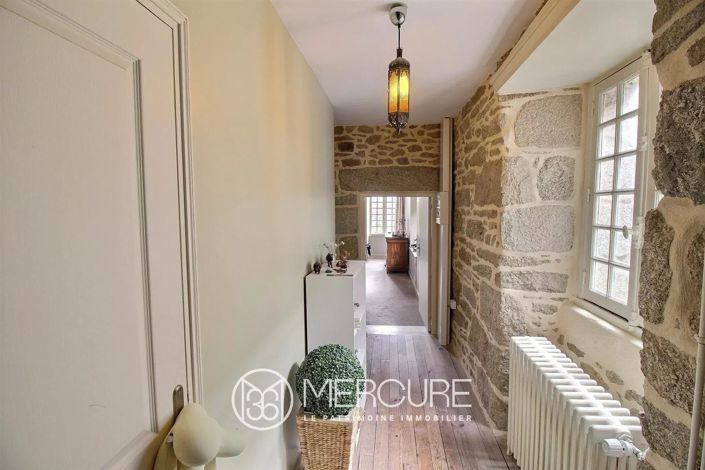 Image No.24-6 Bed House for sale