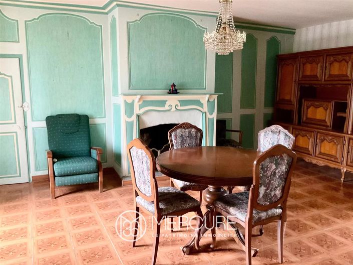 Image No.20-4 Bed House for sale