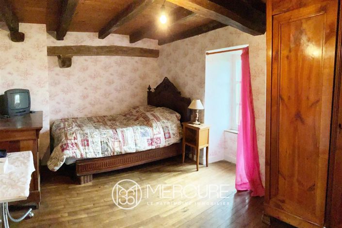 Image No.25-4 Bed House for sale