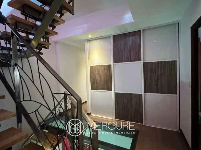 Image No.11-4 Bed House for sale