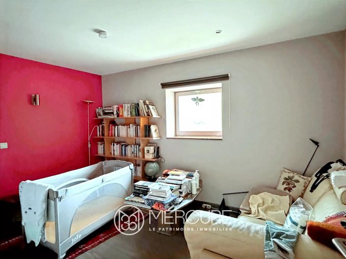 Image No.8-4 Bed House for sale