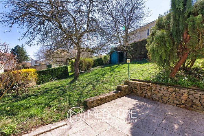 Image No.2-4 Bed House for sale