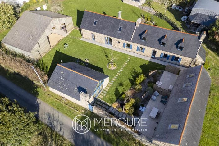 Image No.2-8 Bed House for sale