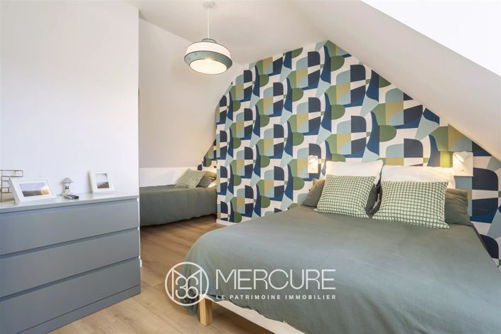 Image No.7-8 Bed House for sale