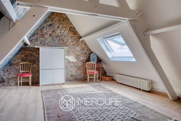 Image No.11-5 Bed House for sale