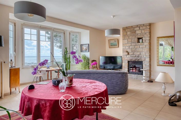 Image No.9-5 Bed House for sale