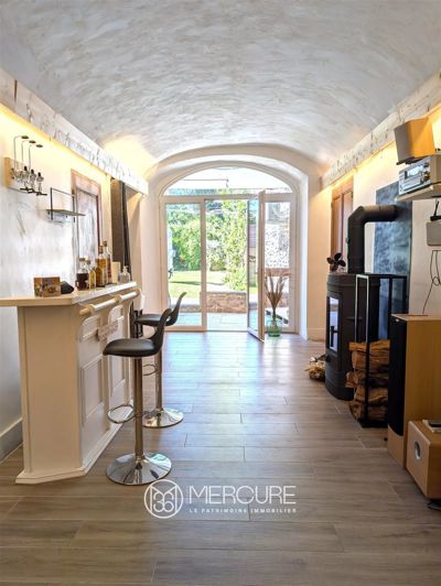 Image No.7-6 Bed House for sale