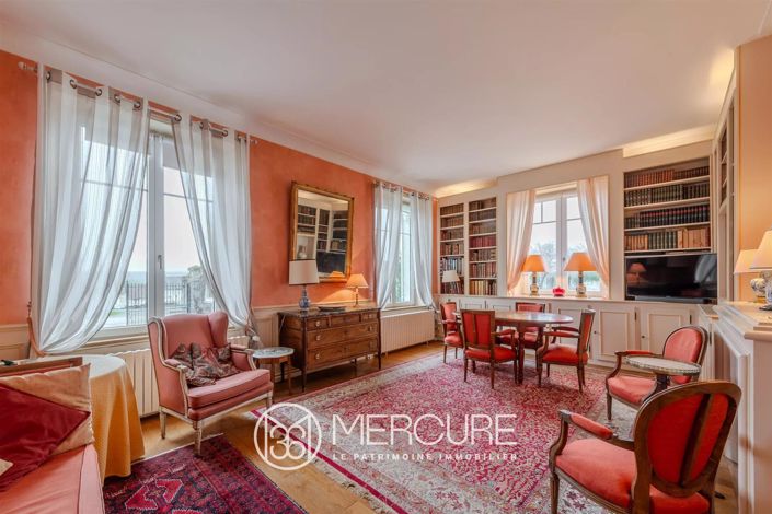 Image No.8-9 Bed House for sale