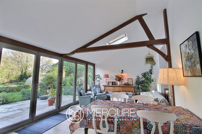 Image No.7-7 Bed House for sale