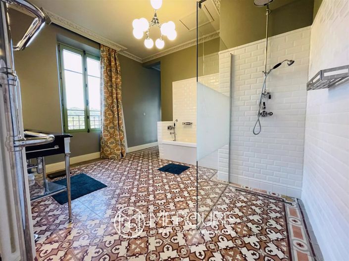 Image No.13-4 Bed House for sale