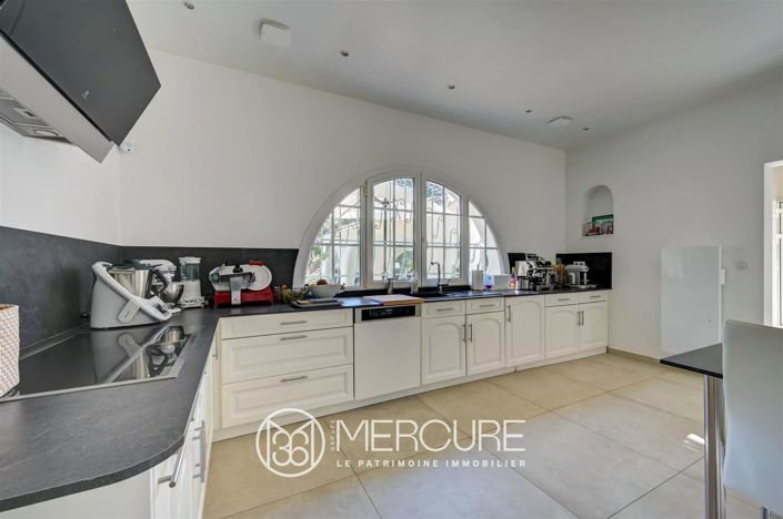 Image No.6-7 Bed House for sale