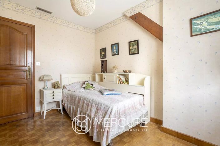 Image No.10-6 Bed House for sale