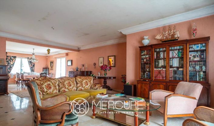 Image No.5-6 Bed House for sale