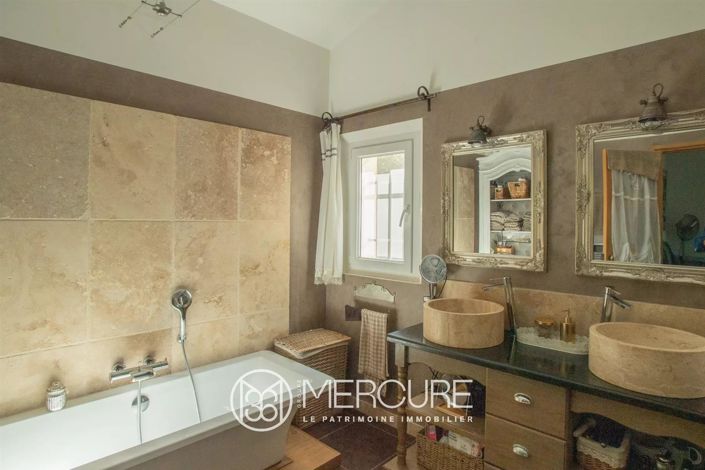 Image No.9-3 Bed House for sale