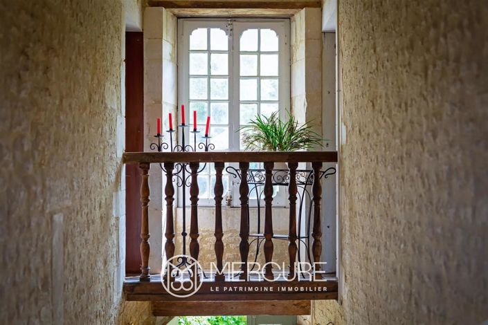 Image No.8-6 Bed House for sale