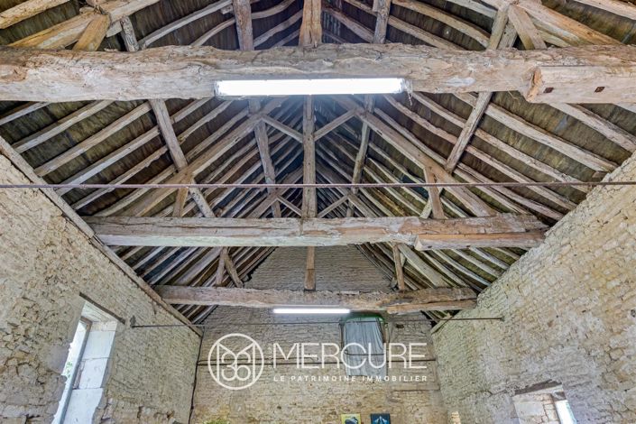 Image No.9-6 Bed House for sale