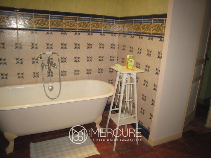 Image No.8-4 Bed House for sale