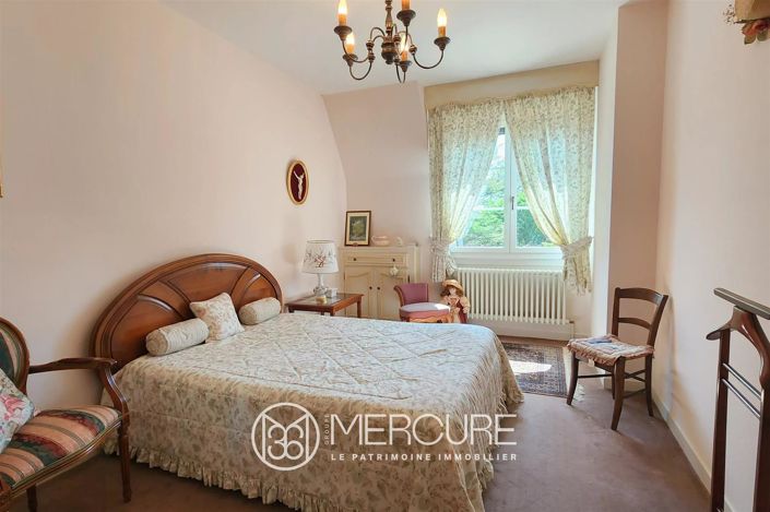 Image No.8-4 Bed House for sale