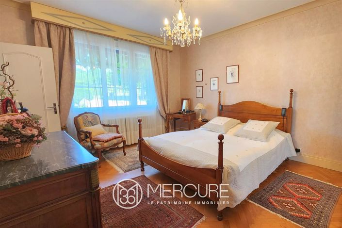 Image No.9-4 Bed House for sale