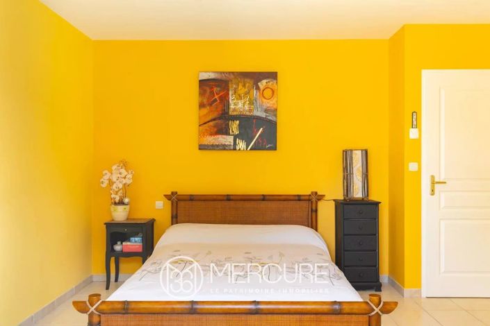 Image No.10-4 Bed House for sale