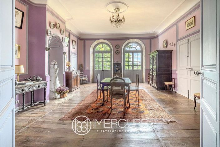 Image No.5-6 Bed House for sale