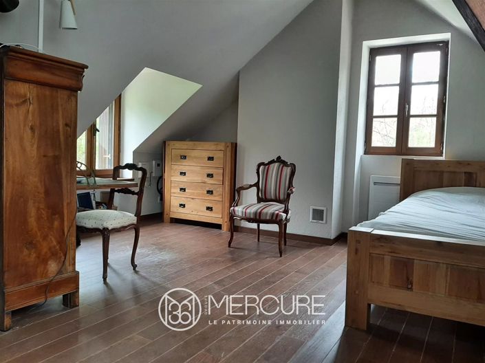 Image No.8-4 Bed House for sale