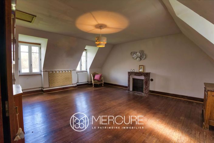 Image No.9-5 Bed House for sale