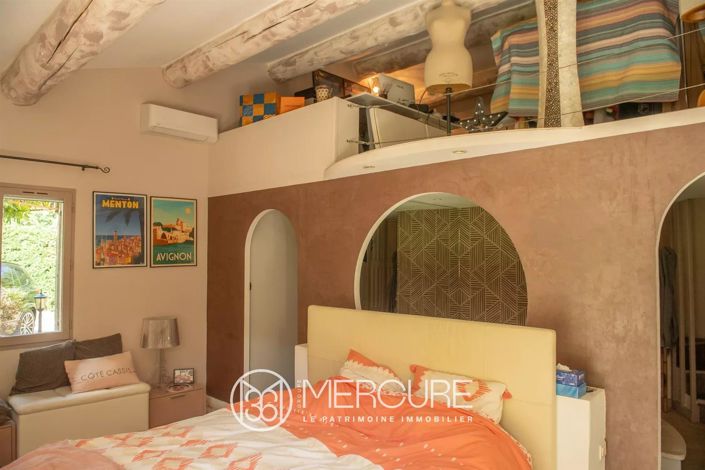 Image No.10-6 Bed House for sale