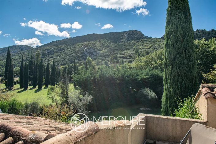 Image No.17-6 Bed House for sale