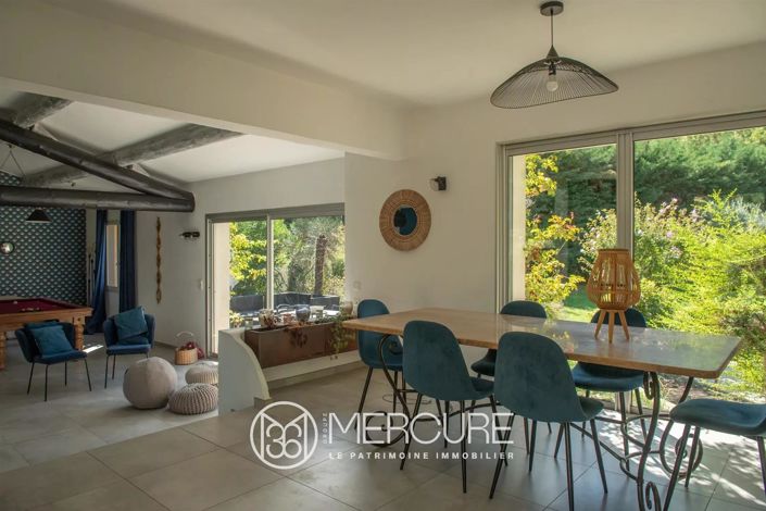 Image No.5-6 Bed House for sale