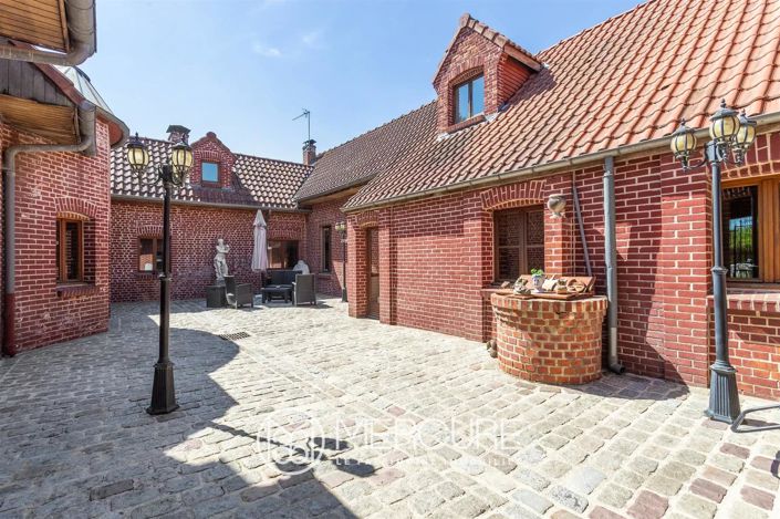 Image No.3-8 Bed House for sale