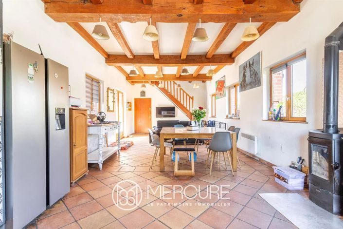 Image No.6-8 Bed House for sale