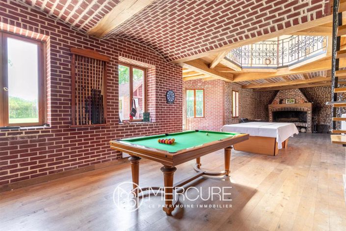 Image No.8-8 Bed House for sale