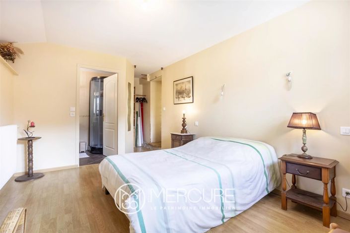 Image No.7-8 Bed House for sale