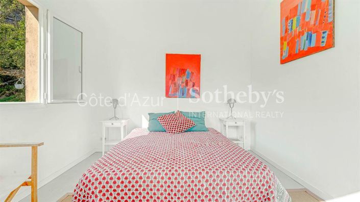 Image No.14-5 Bed House for sale