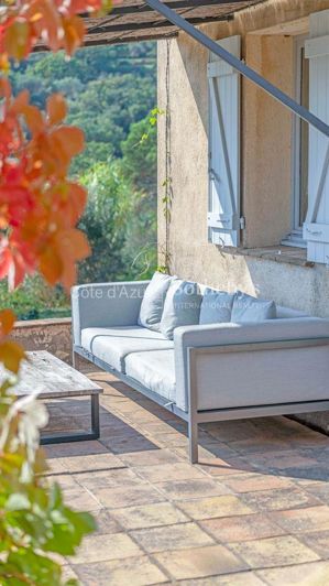 Image No.20-5 Bed House for sale