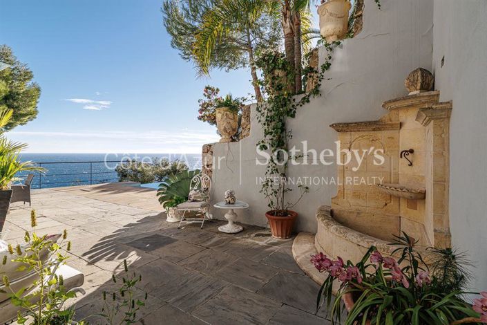 Image No.16-4 Bed Property for sale