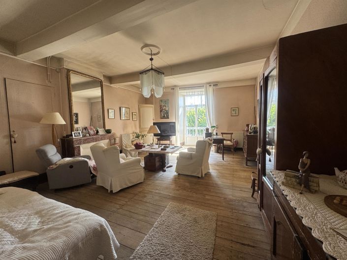 Image No.4-4 Bed House for sale