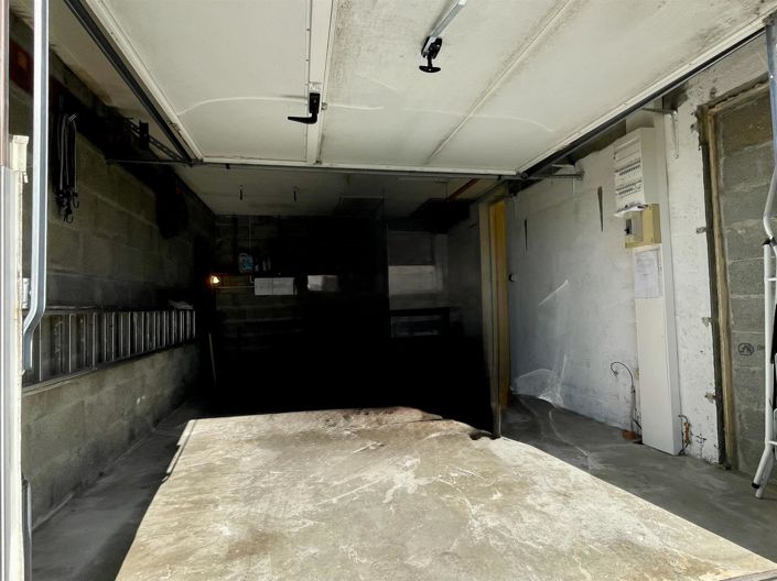 Image No.18-3 Bed House for sale