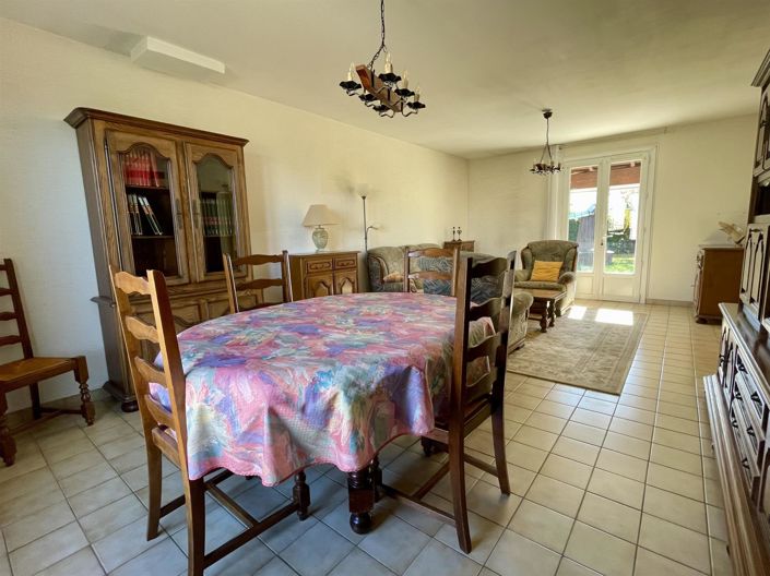 Image No.9-3 Bed House for sale