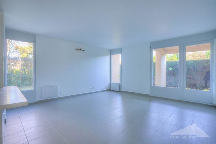 Image No.2-Appartement de 1 chambre à vendre à Ferney-Voltaire